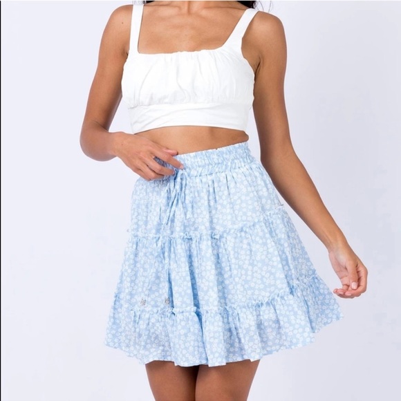 Princess Polly Light Blue skirt size 4 NWT - Picture 1 of 6